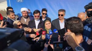 وزیر راه در جمع خبرنگاران