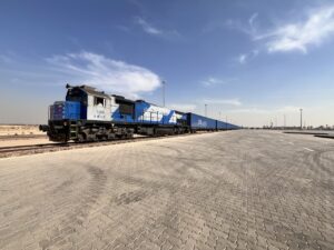 قطار باری روسیه در بندر خشک آپرین