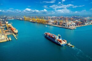 ship-cargo deca holding