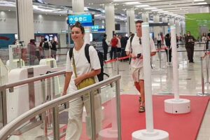 «فرش قرمز» دبی؛ خروج مسافران در چند ثانیه