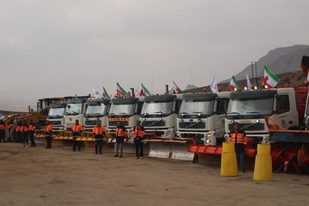 بازسازی ۵۶۰ دستگاه انواع ماشین‌آلات راهداری