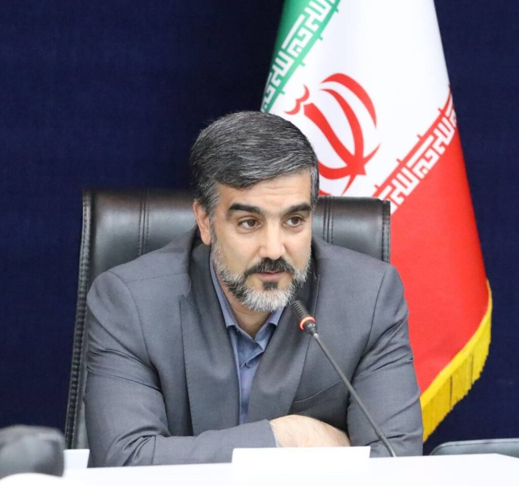 رضا اکبری