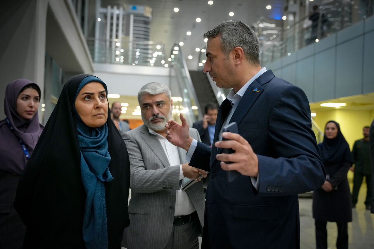 وزیر راه شرکت فرودگاهی امام خمینی