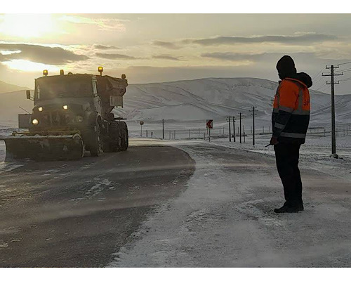 برف‌روبی بیش از یک میلیون کیلومتر - باند