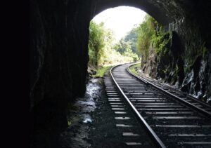 چالش های ریلی