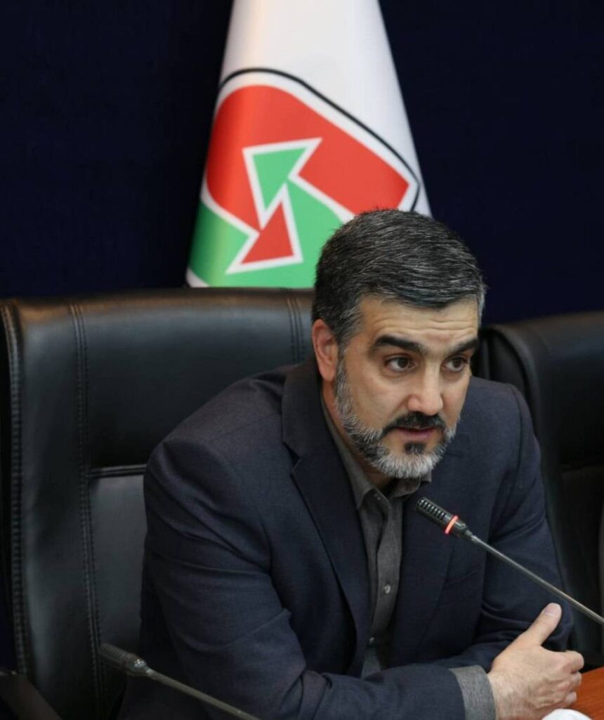 رضا اکبری