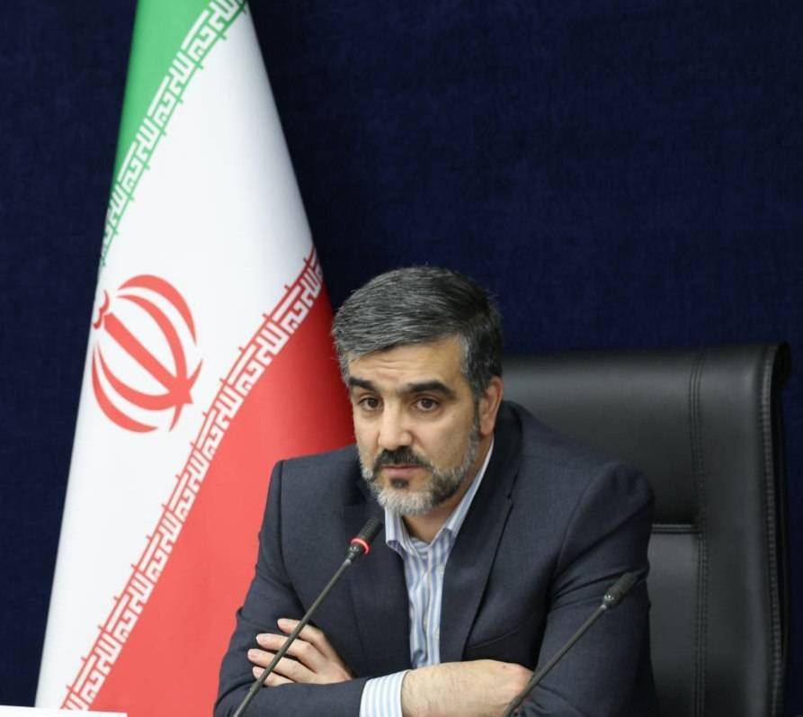 رضا اکبری